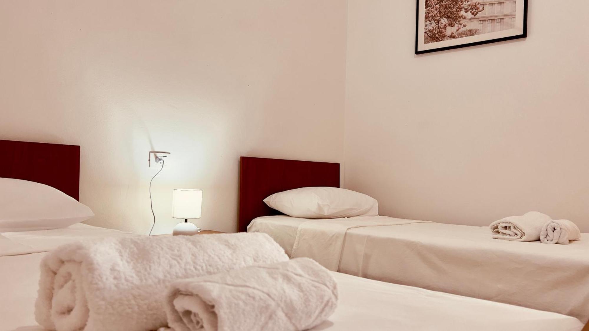 Jessie'S Apartments Durres Exterior photo